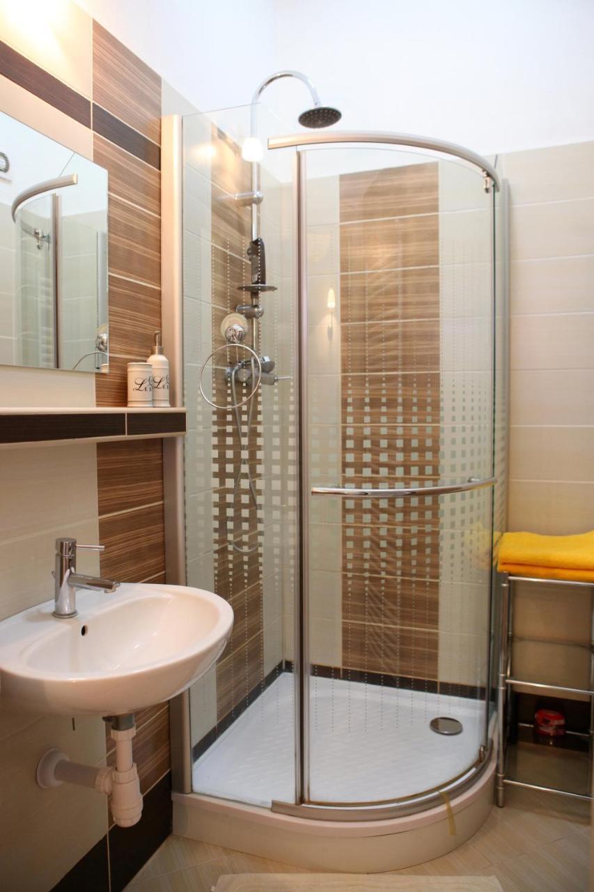 Apartman Moyzesova โกชิเซ ภายนอก รูปภาพ